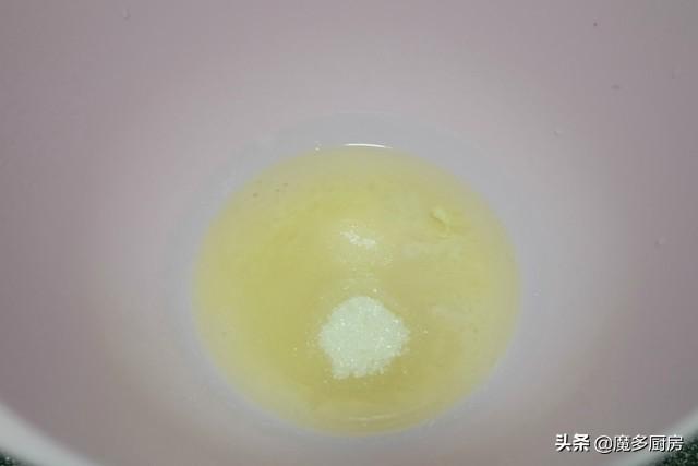 2个鸡蛋，半碗面粉，轻松做出美味蛋糕，无油配方更健康，好吃  -图4