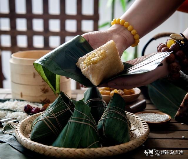 看了这么详细的包粽子教程，从选材料到出粽，还有什么理由说不会  -图16