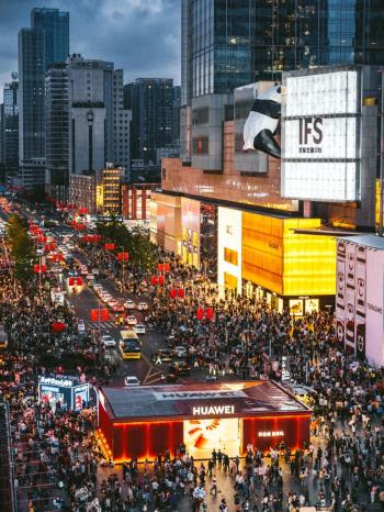 成都旅游必去9大景点，本以为春熙路已经够好逛了，没想到这里…  -图1